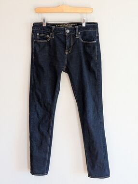 American Eagle Dark Wash Skinny Jeans - Size 29x32 - Mid-Rise
